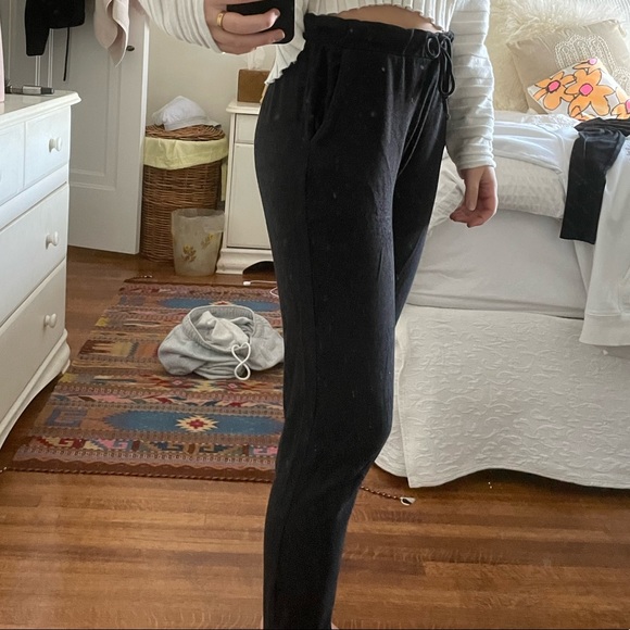 Joggers - Picture 2 of 3